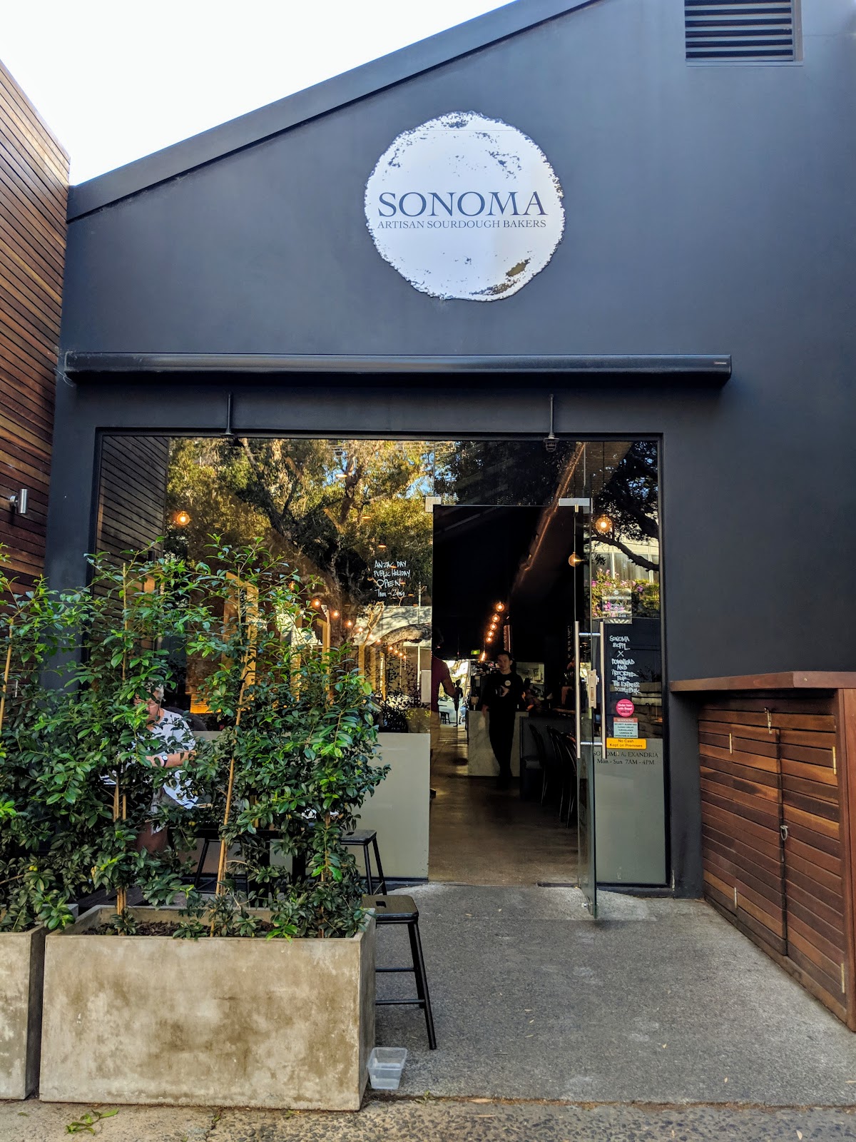 Sonoma Bakery Alexandria — café photo 1
