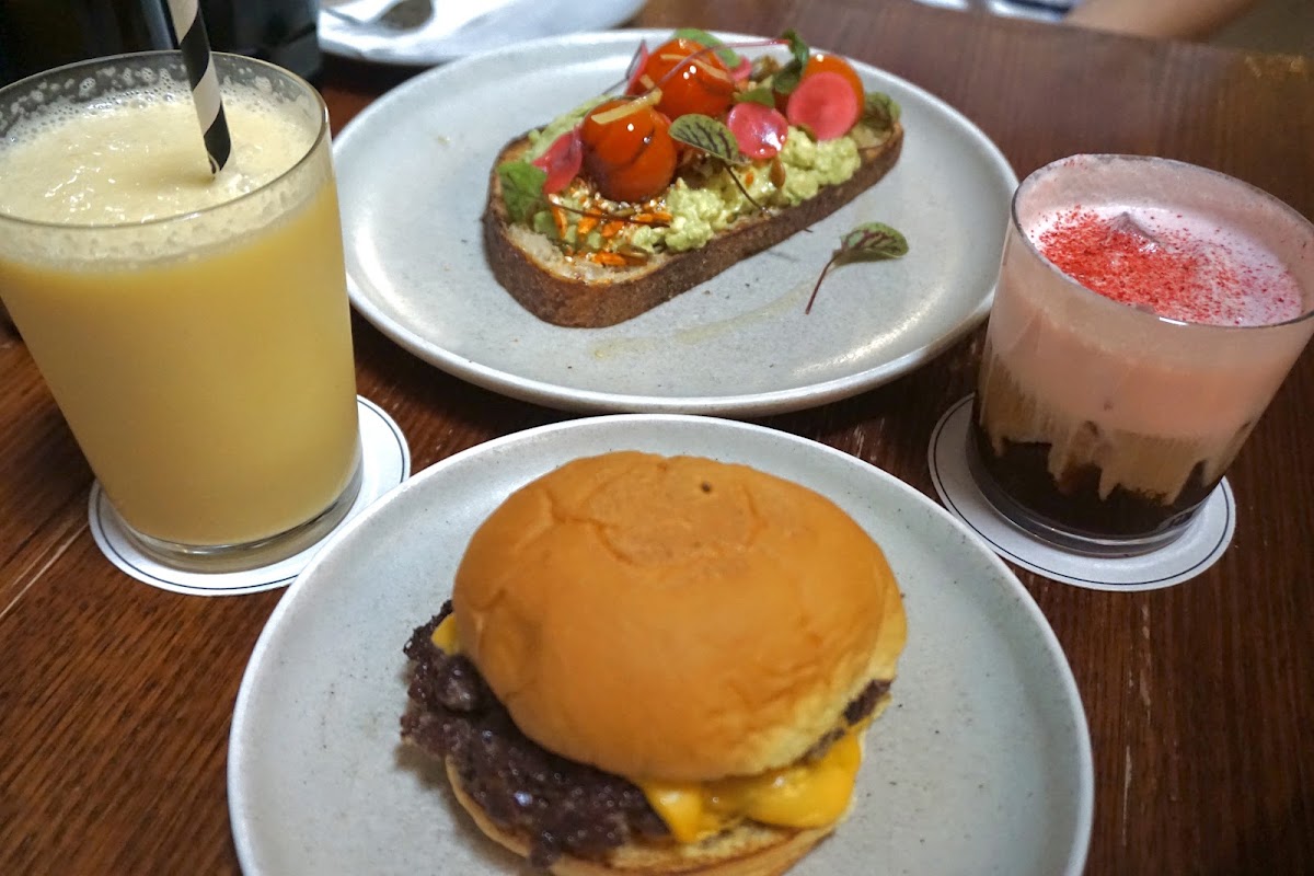 Reuben Hills — café photo 3