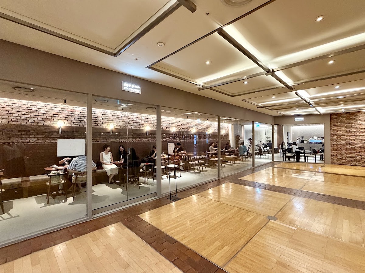 Center Coffee Seongsu — café photo 5