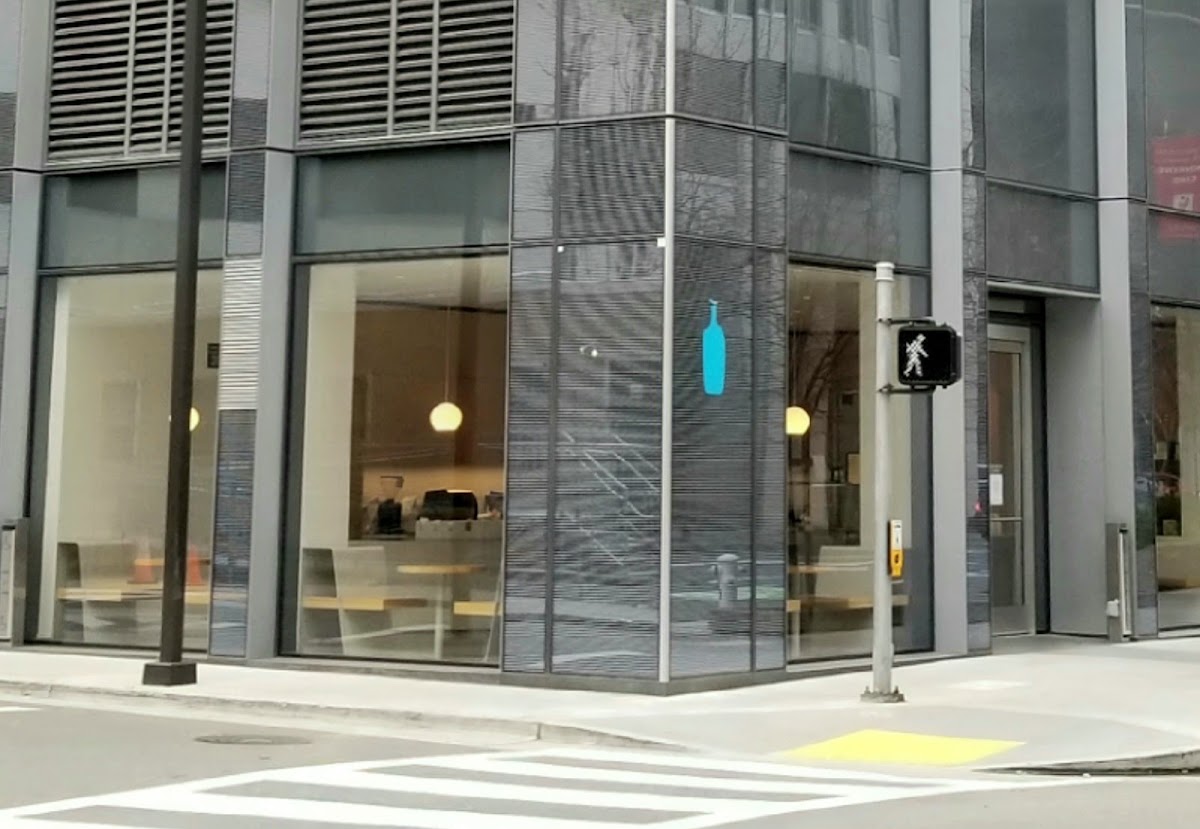 Blue Bottle Coffee CA 94105 — café photo 1