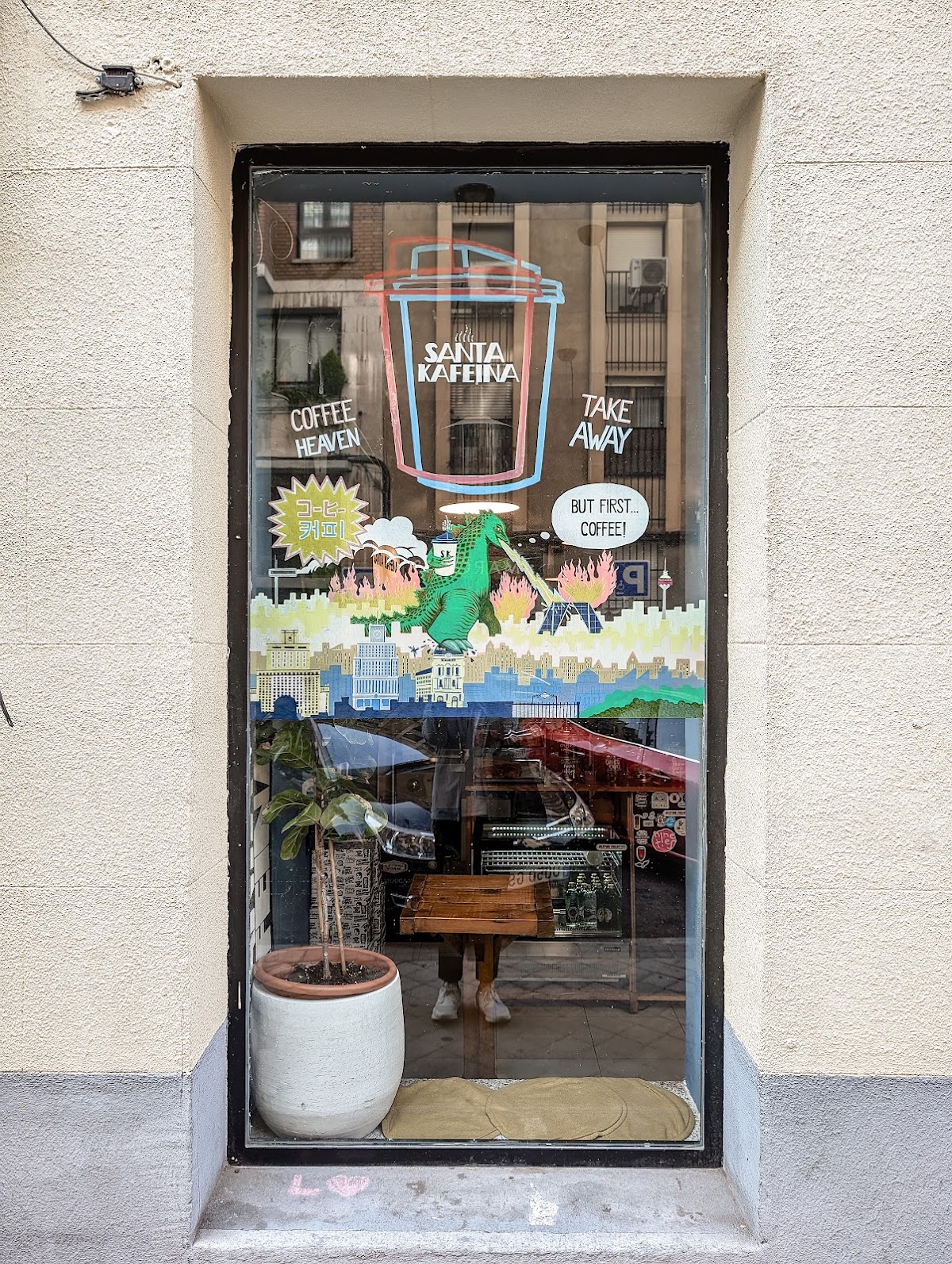Santa Kafeína — café photo 1