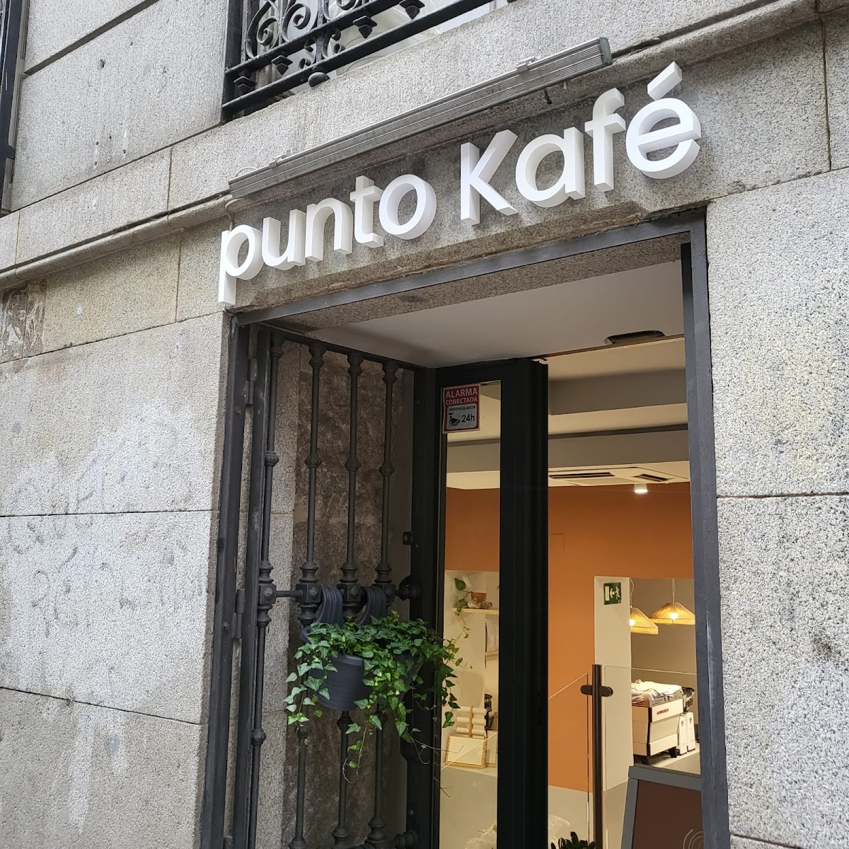 Puntarenas Coffee — café photo 1