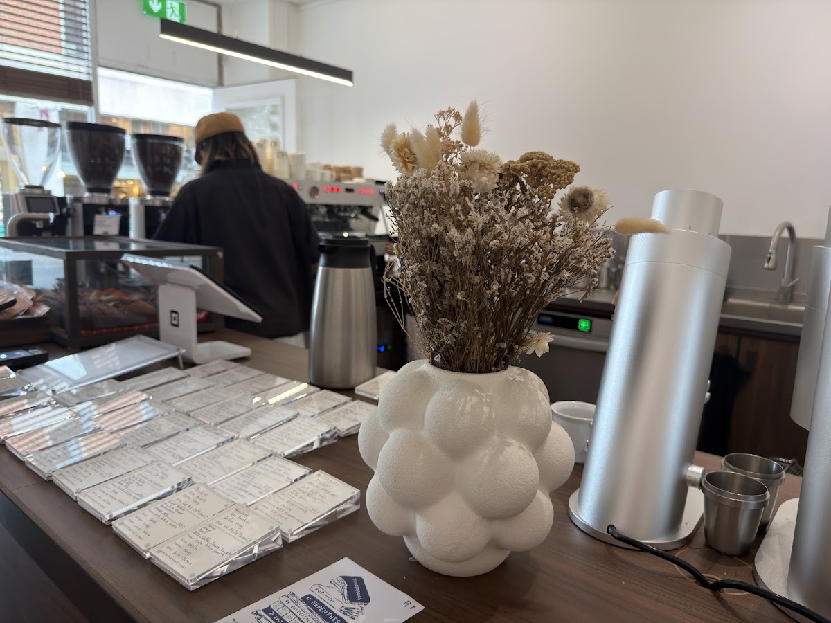 oma Coffee Roaster — café photo 5