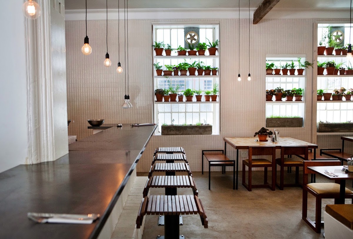 Clarke's Bar & Dining Room — café photo 1