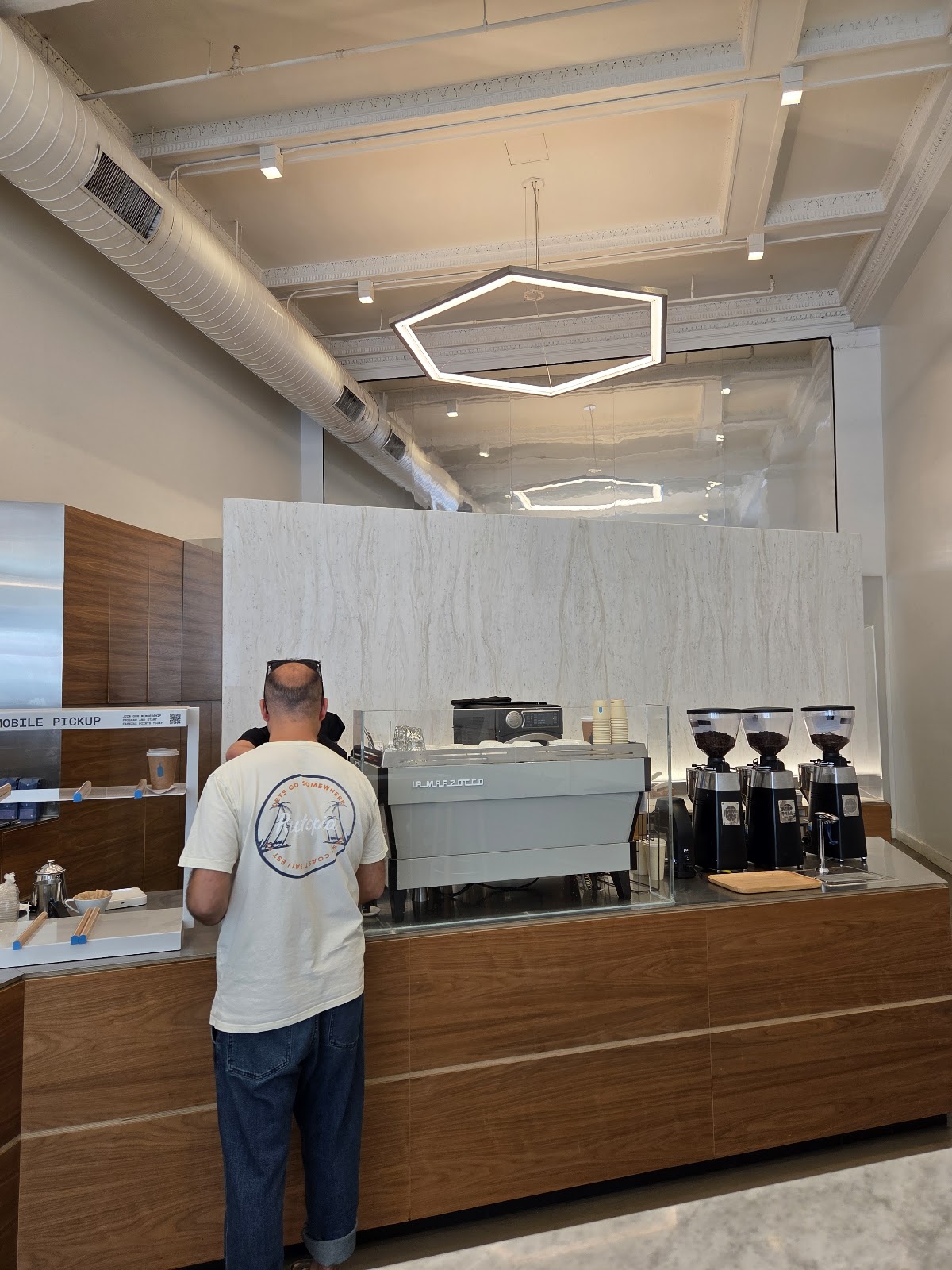 Blue Bottle Coffee NY 10010 — café photo 4