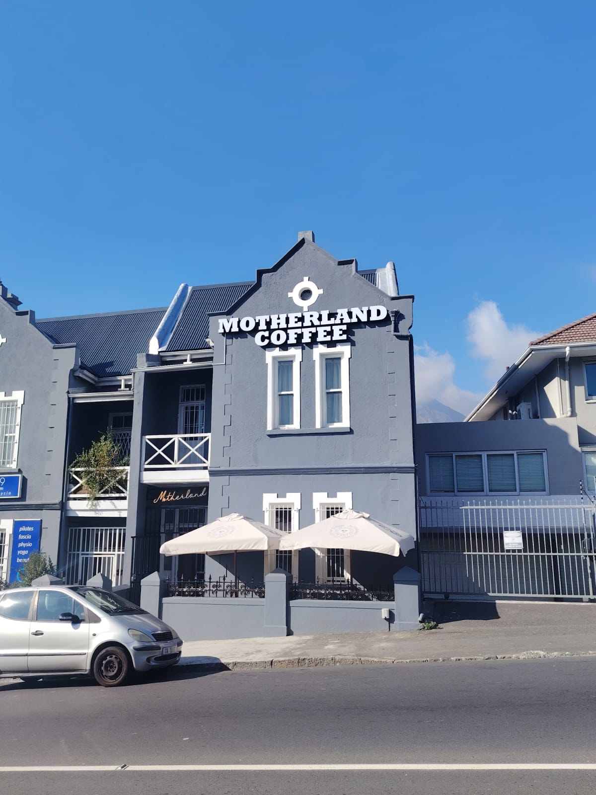 Motherland Coffee Gardens — café photo 4