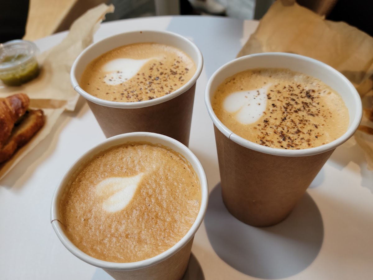 Blue Bottle Coffee NY 10018 — café photo 2