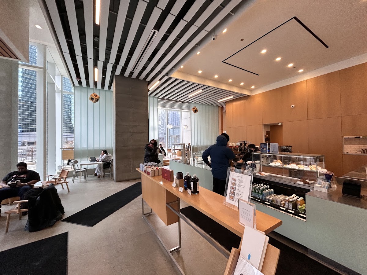 Blue Bottle Coffee IL 60654 — café photo 3