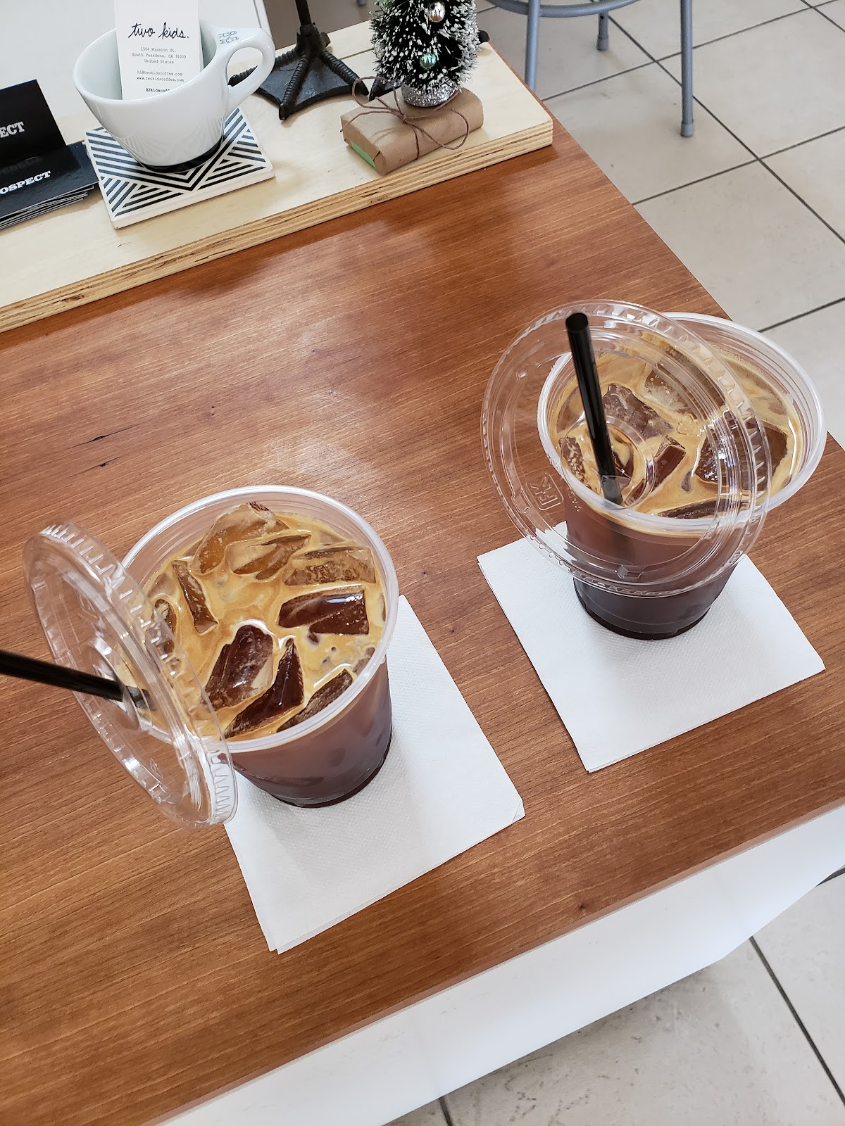 Two Kids — café photo 2