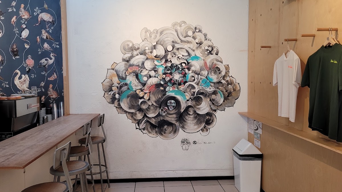 Two Kids — café photo 3
