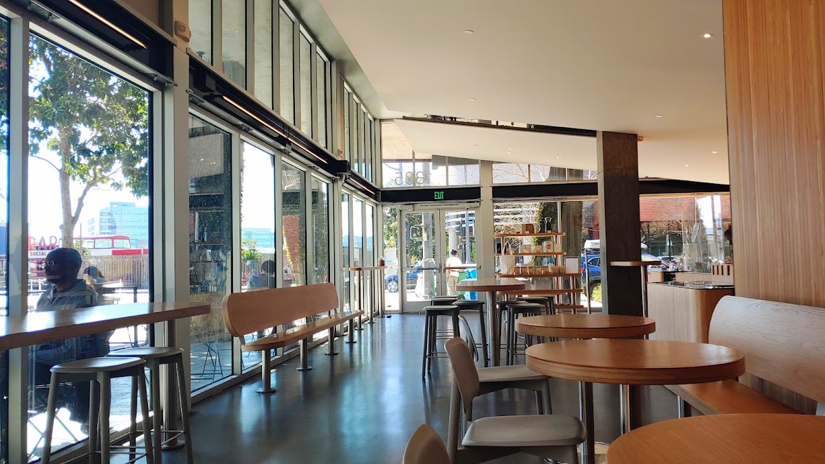 Blue Bottle Coffee CA 94158 — café photo 1