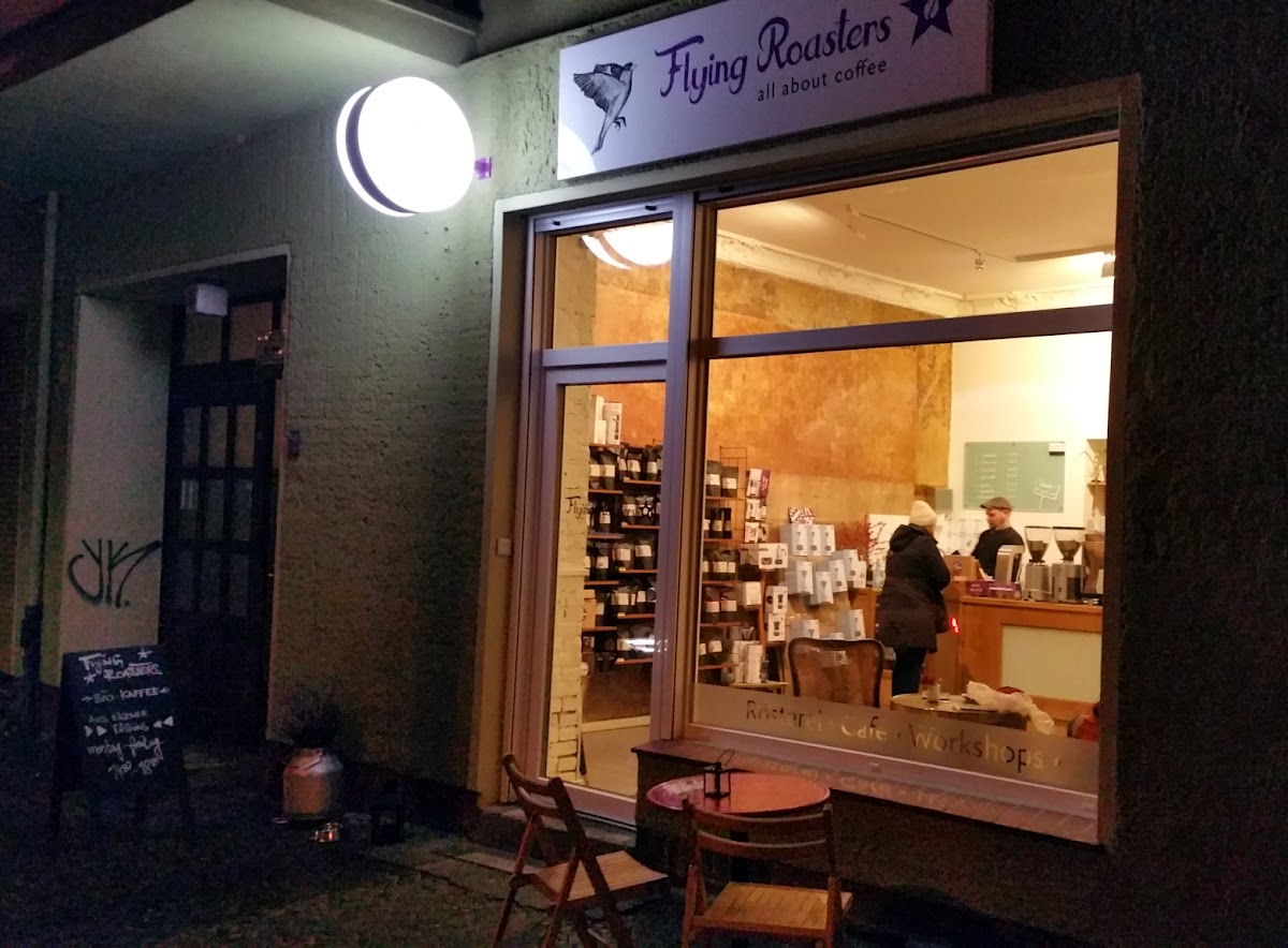 Flying Roasters — café photo 1