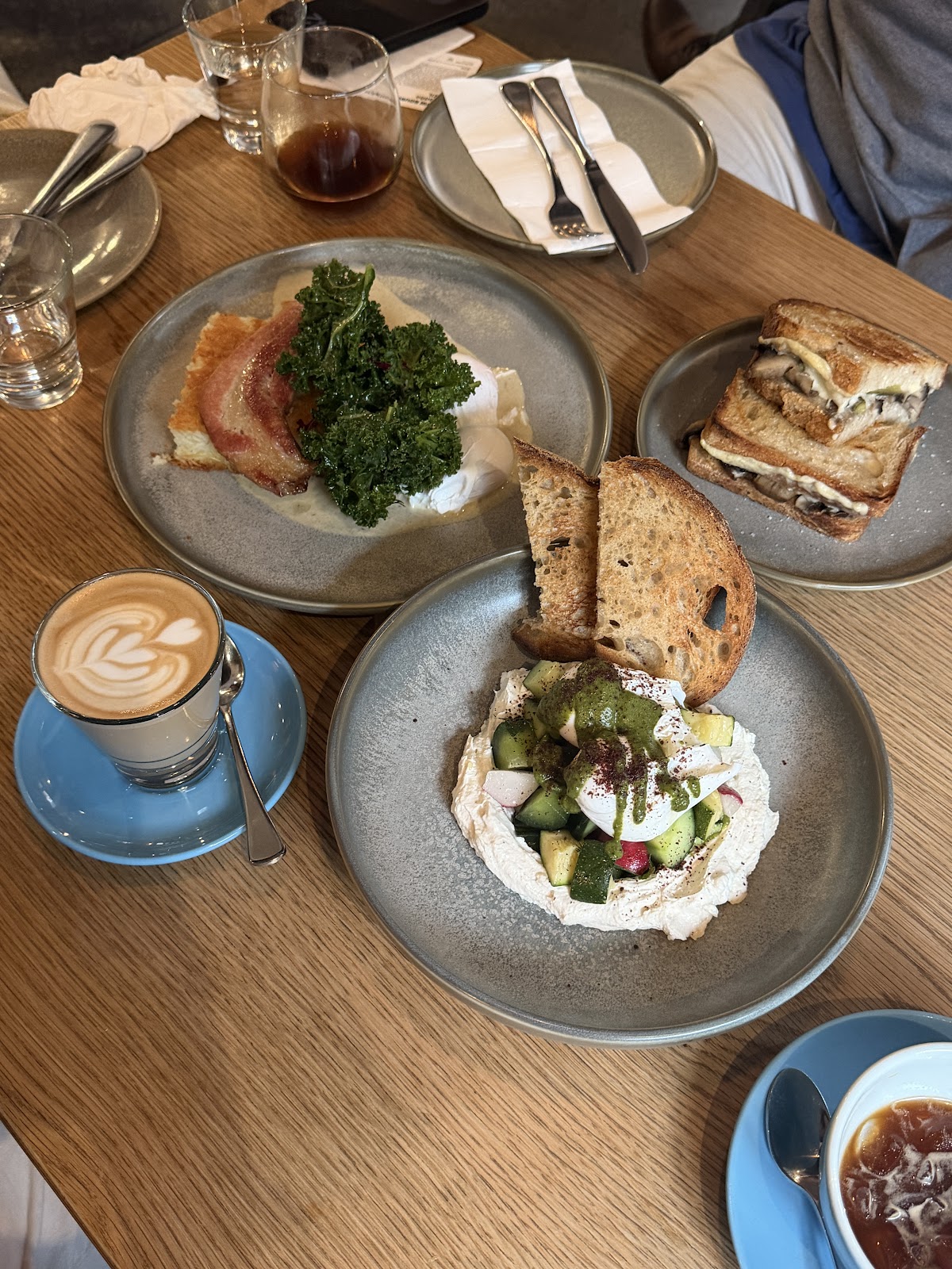 Proud Mary — café photo 5