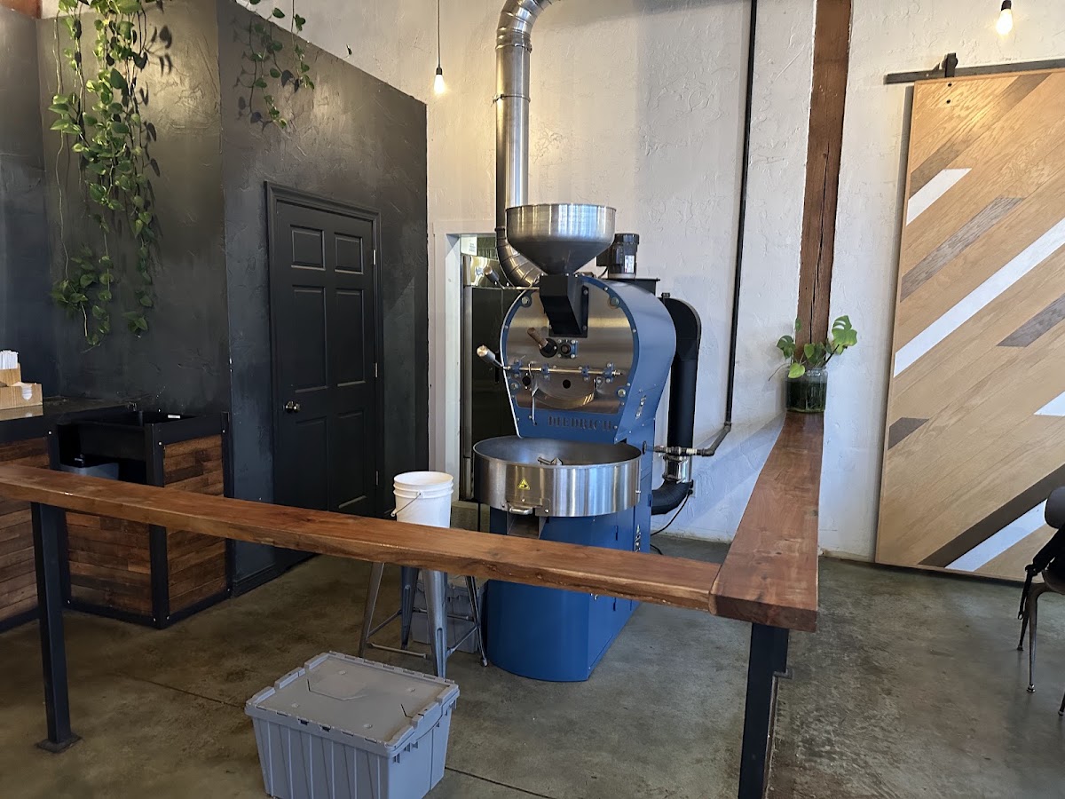 Kingdom Coffee — café photo 4