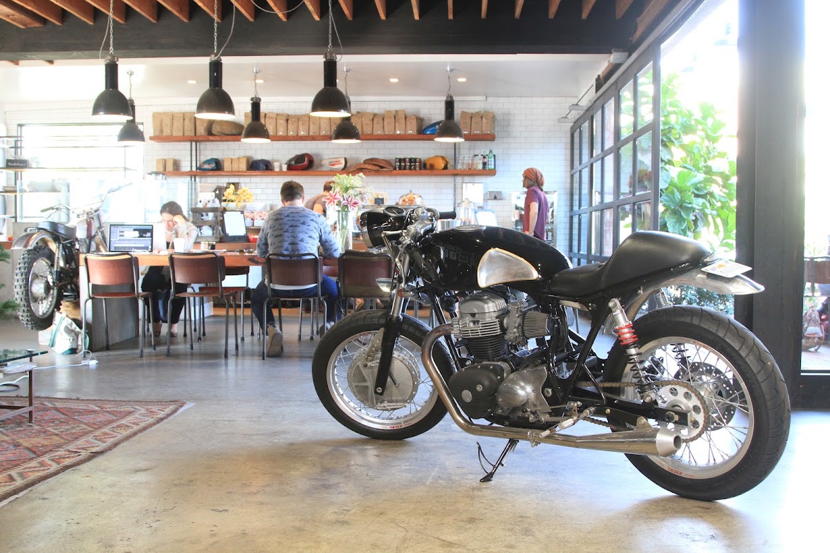 Deus Ex Machina Venice — café photo 6