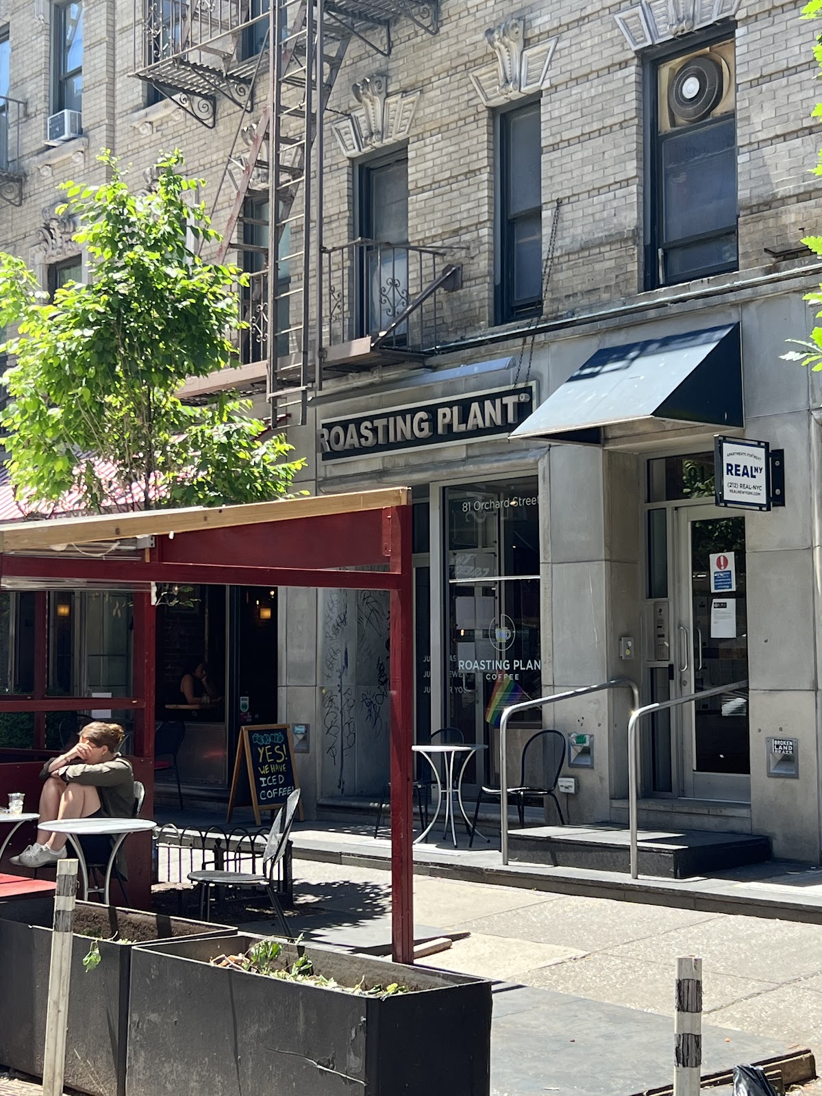 Roasting Plant Coffee — café photo 1