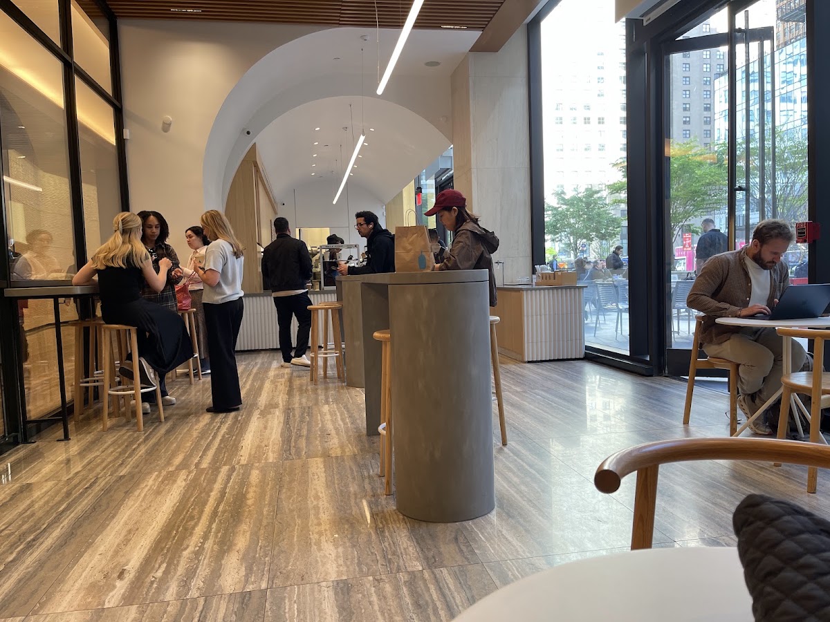 Blue Bottle Coffee NY 10119 — café photo 4