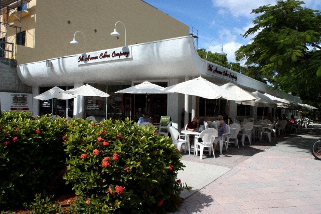 Coffee & Cream Naples — café photo 1