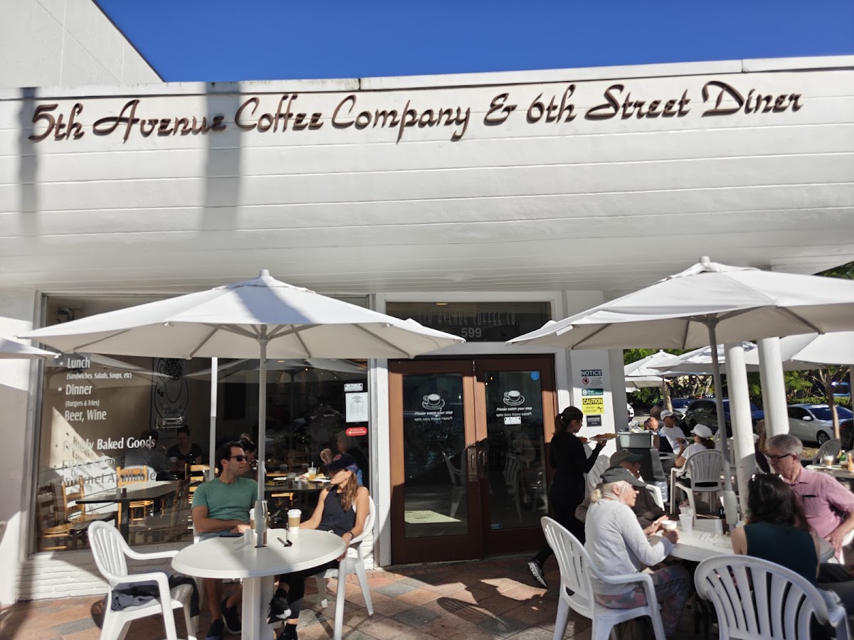 Coffee & Cream Naples — café photo 6