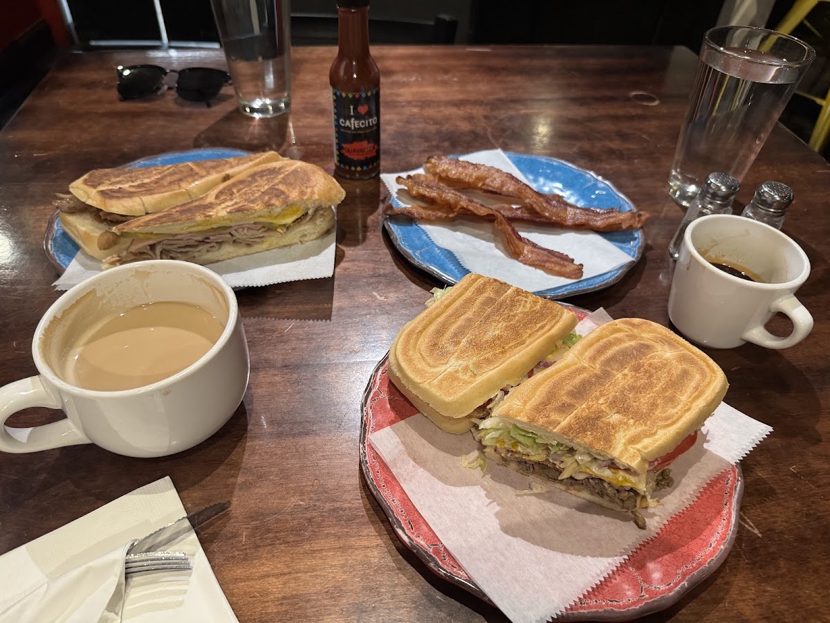 Cafecito — café photo 6