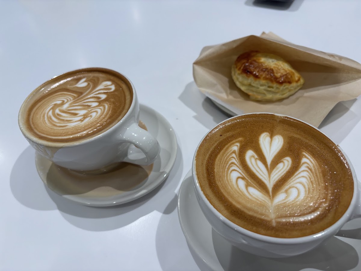Blue Bottle Coffee Minato City — café photo 6