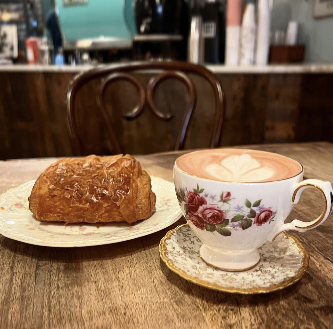 The Chipped Cup — café photo 2