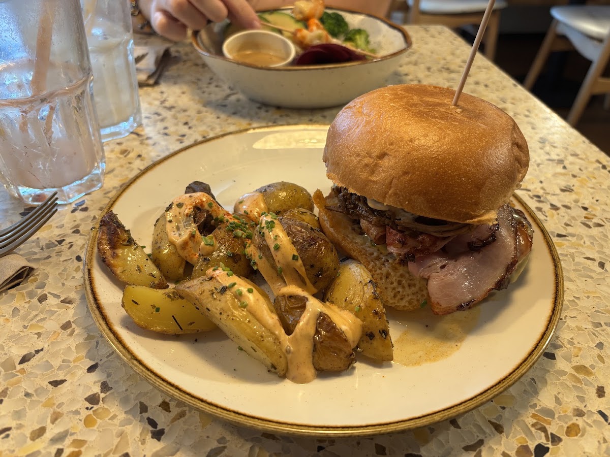 Cafe Menssana — café photo 6