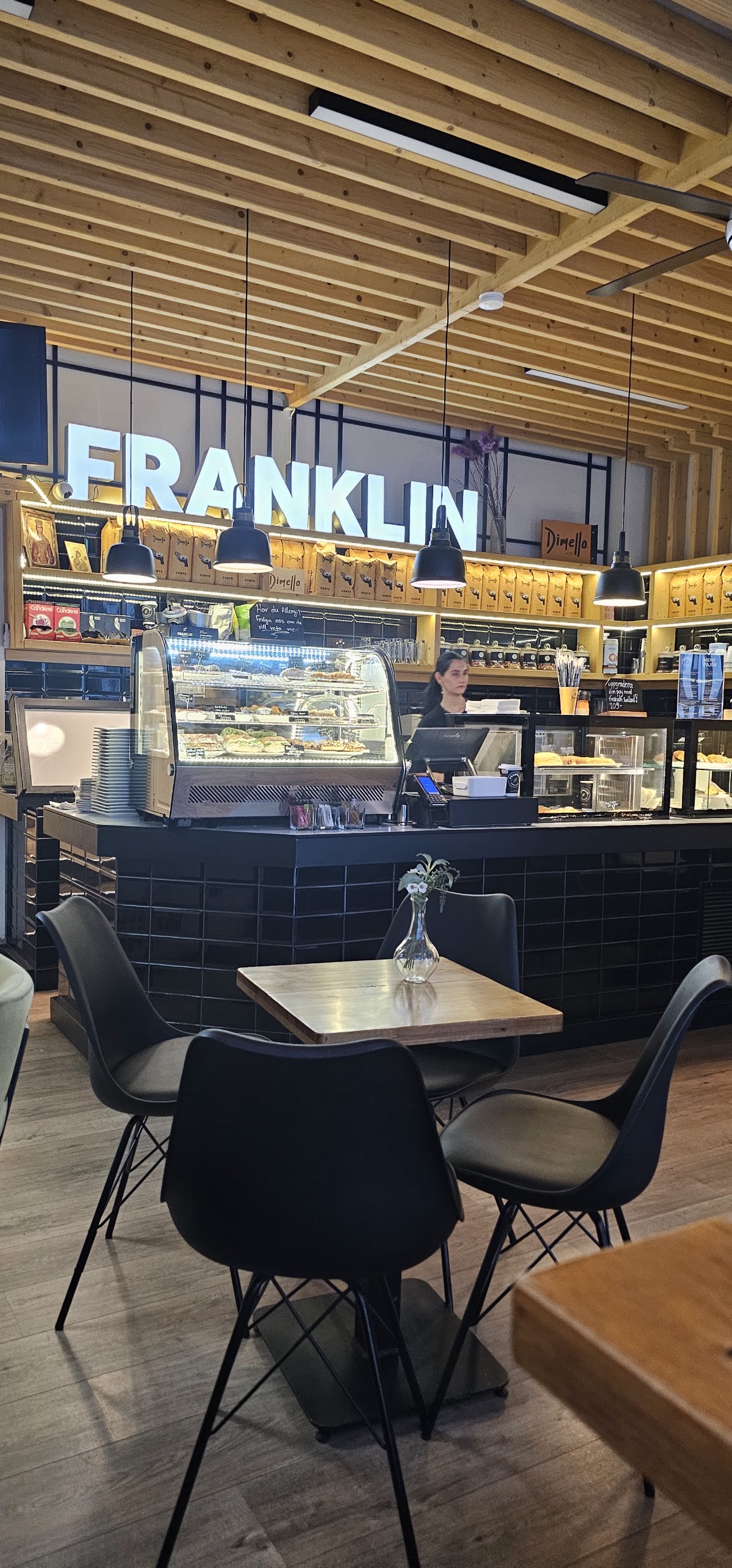 Robin's Coffee — café photo 5