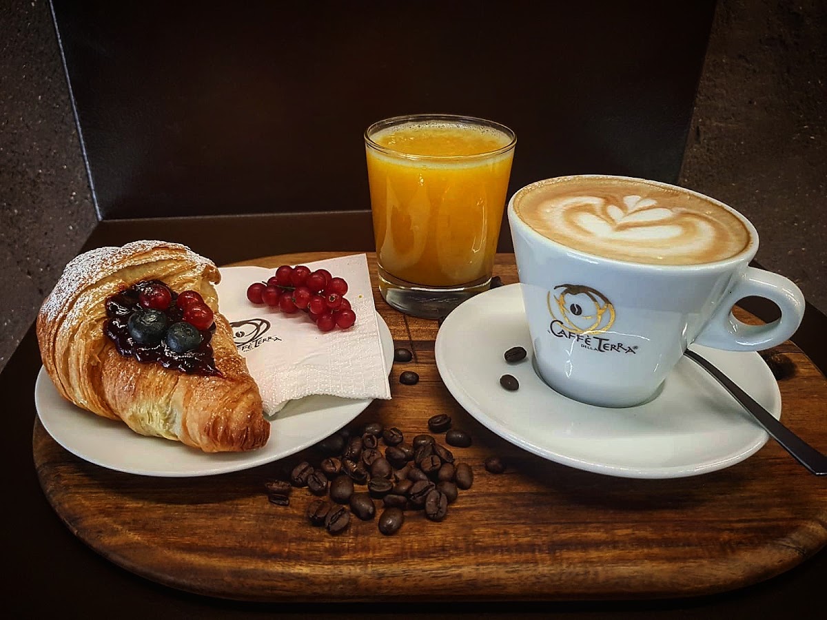 Porta Romana Espresso — café photo 2