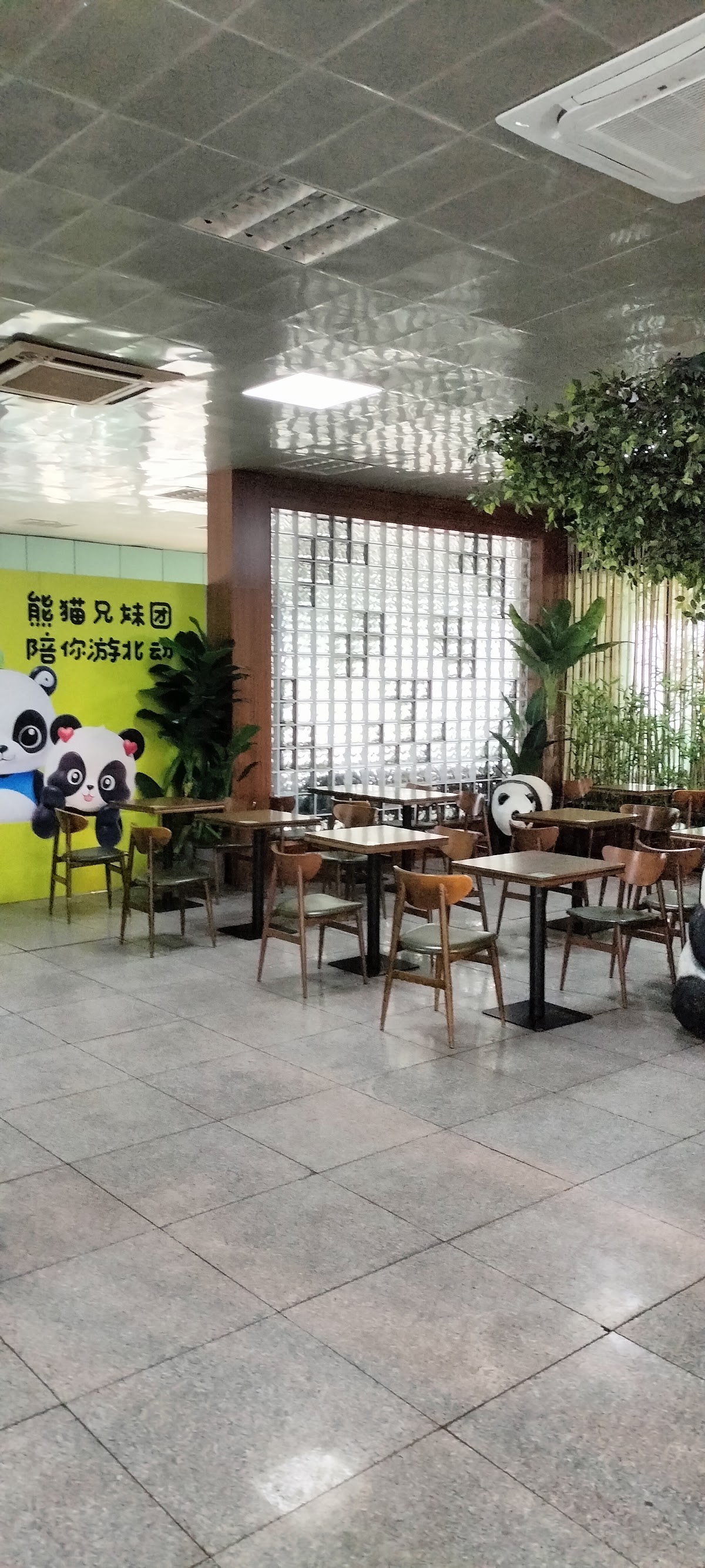 Zoo Coffee Wangfujing — café photo 2
