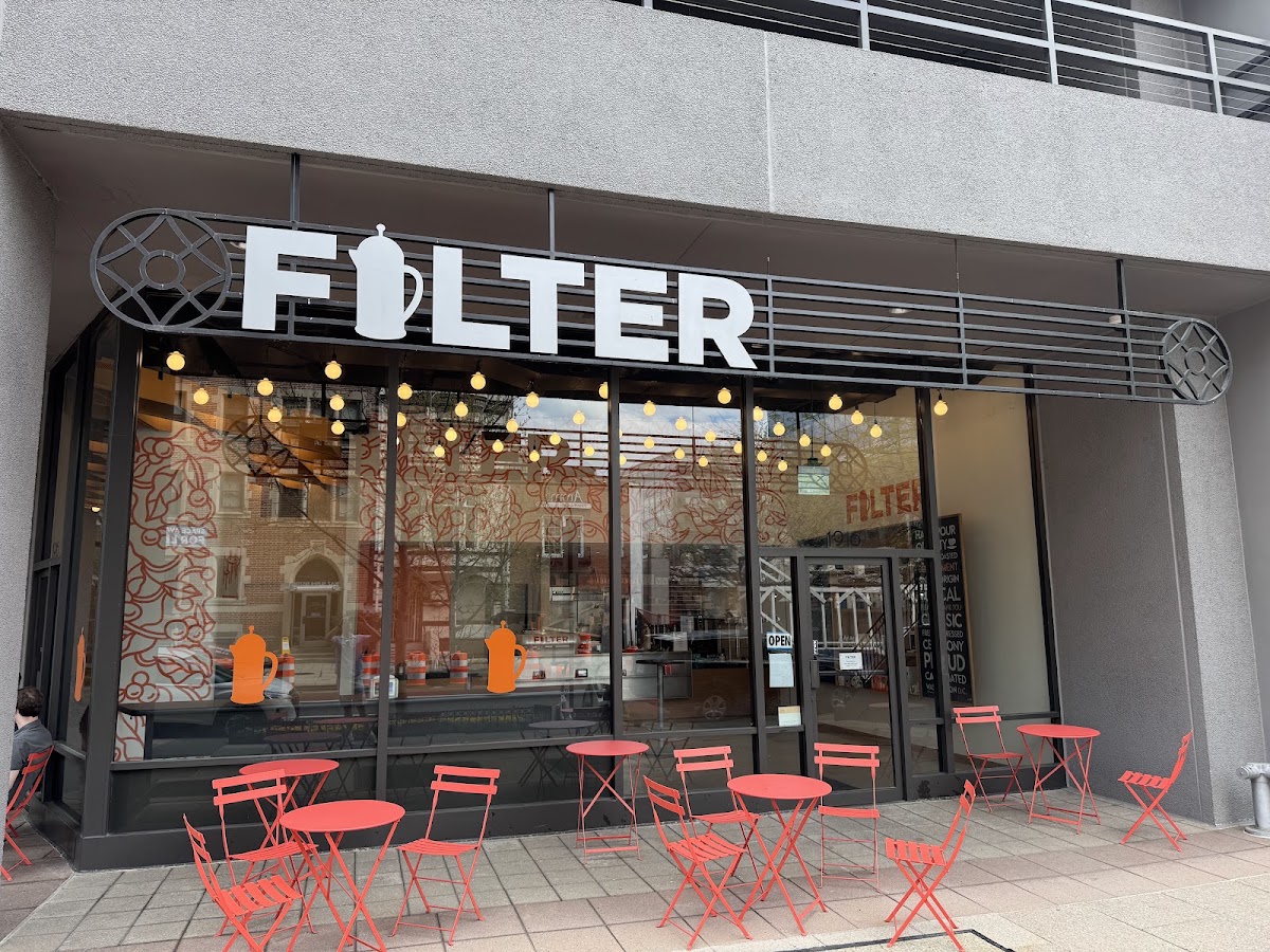 Bourbon Coffee Foggy Bottom — café photo 1