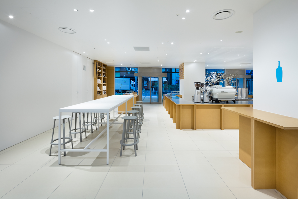 Blue Bottle Coffee Shinjuku City — café photo 1