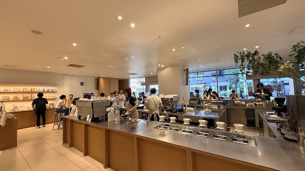 Blue Bottle Coffee Shinjuku City — café photo 2
