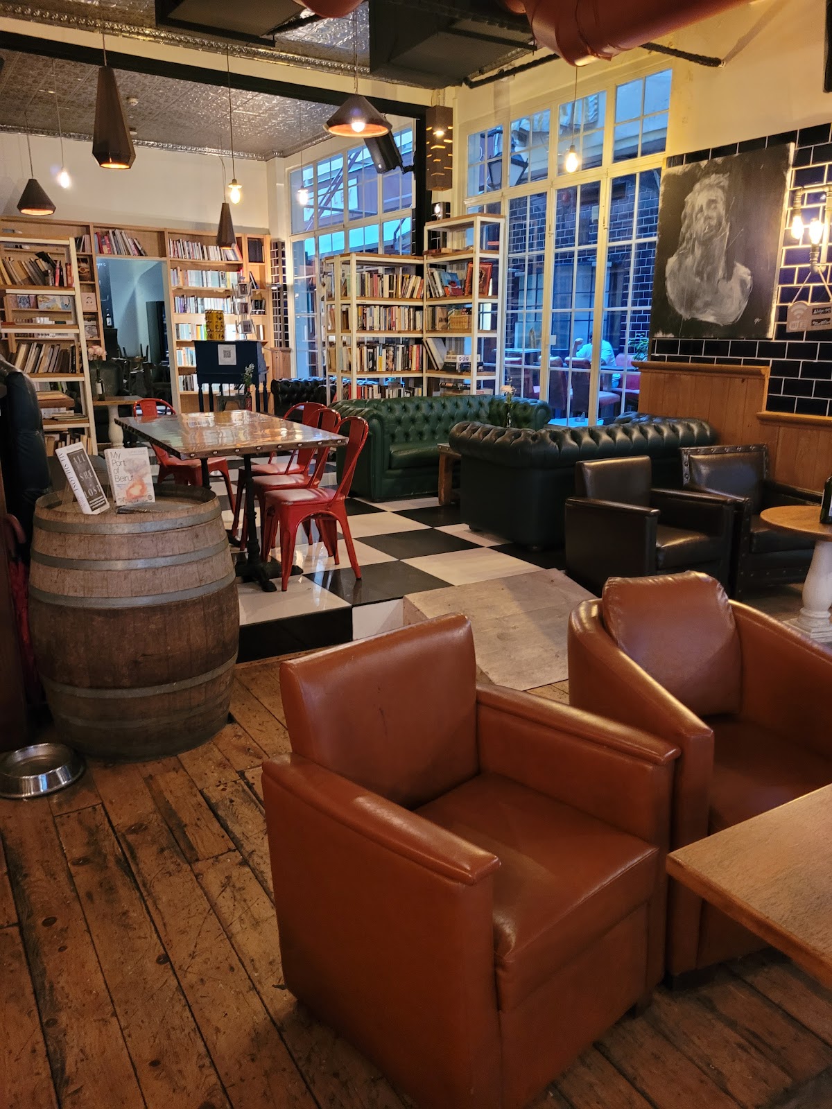 Aaliya's Books — café photo 3