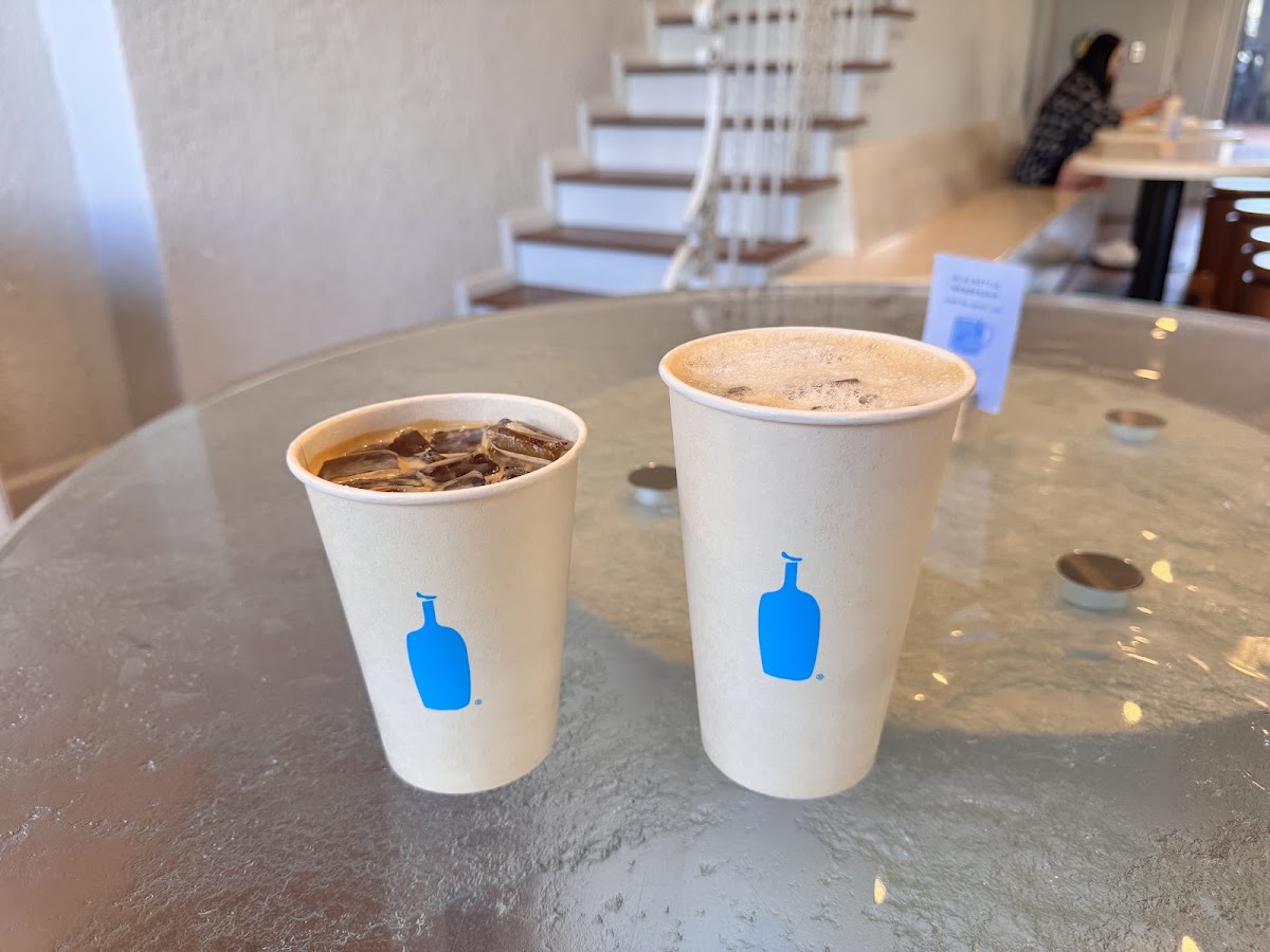 Blue Bottle Coffee CA 90020 — café photo 2