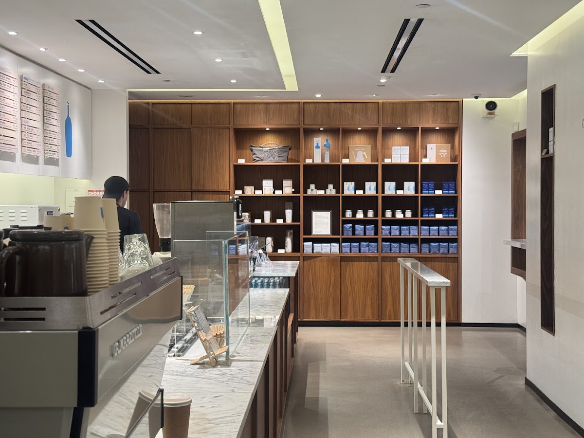 Blue Bottle Coffee NY 10020 — café photo 4