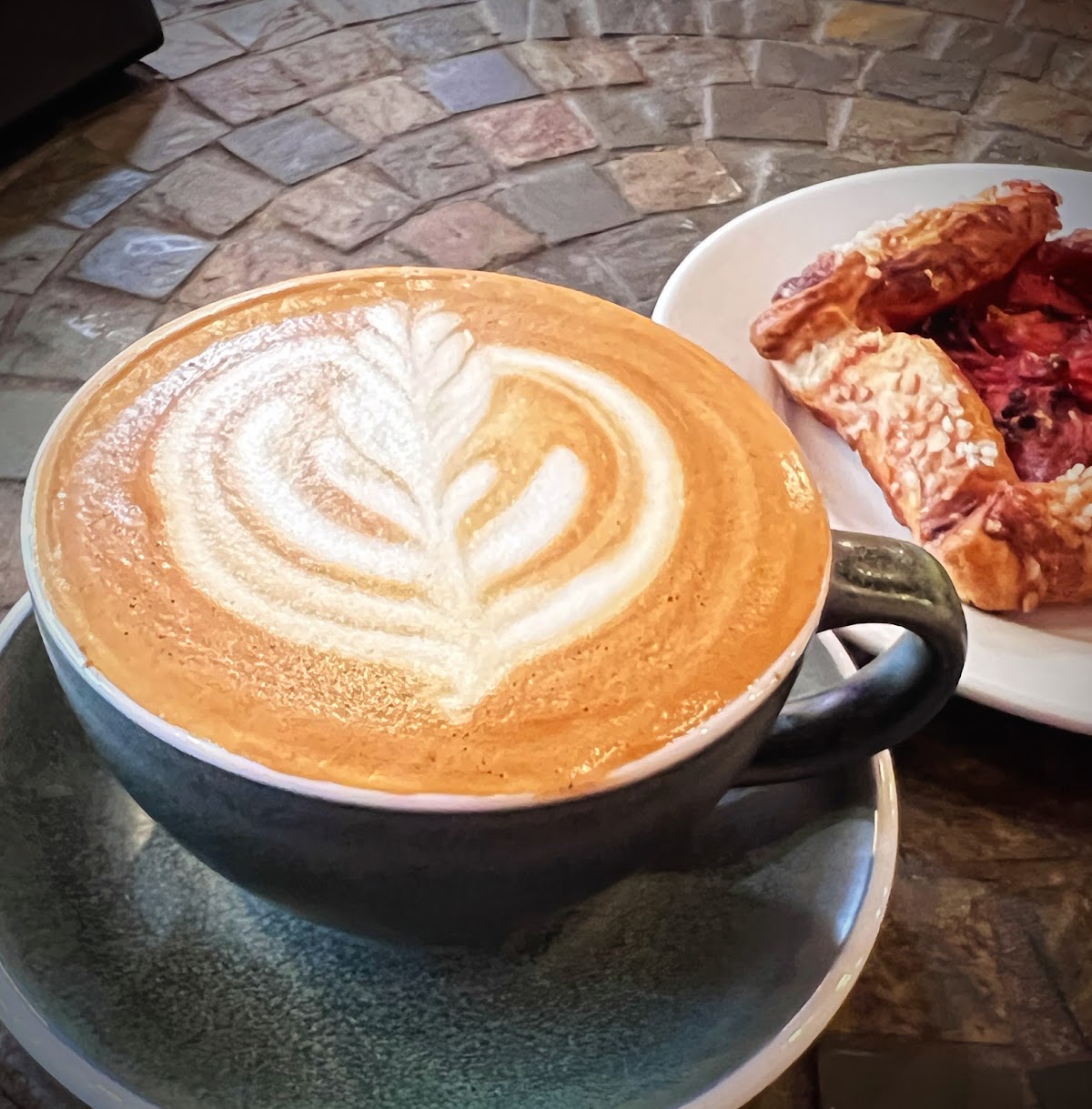 The Conservatory for Coffee, Tea & Cocoa — café photo 4