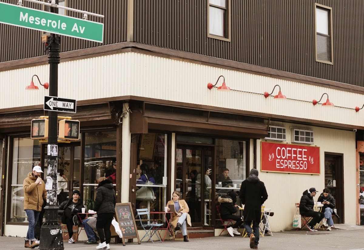 Paloma Coffee & Bakery, Greenpoint — café photo 1