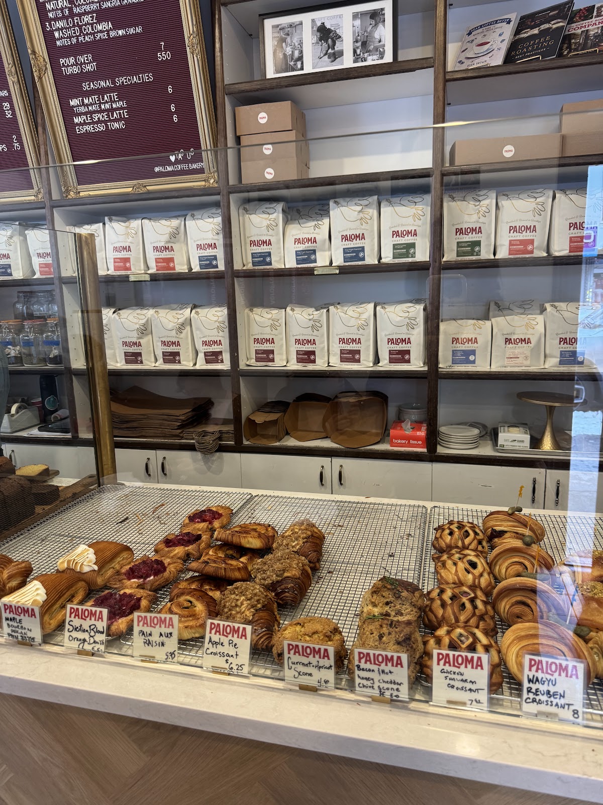 Paloma Coffee & Bakery, Greenpoint — café photo 3