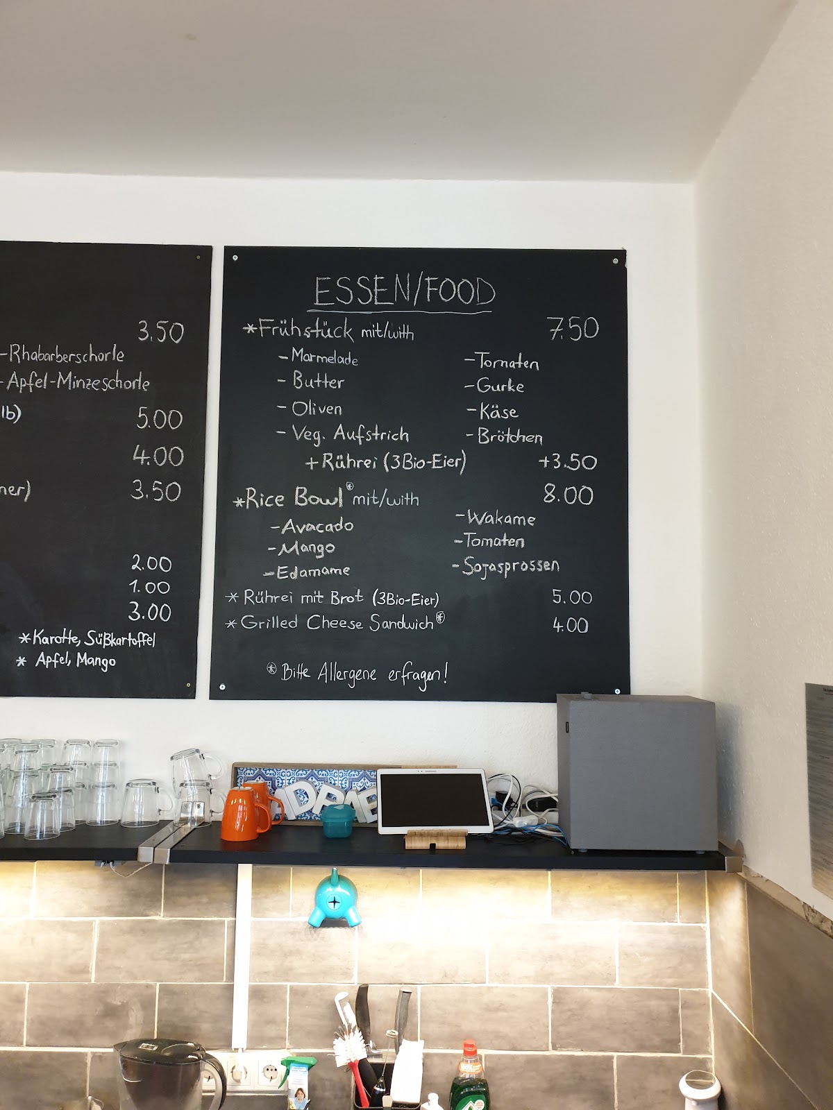 Milchbart — café photo 2