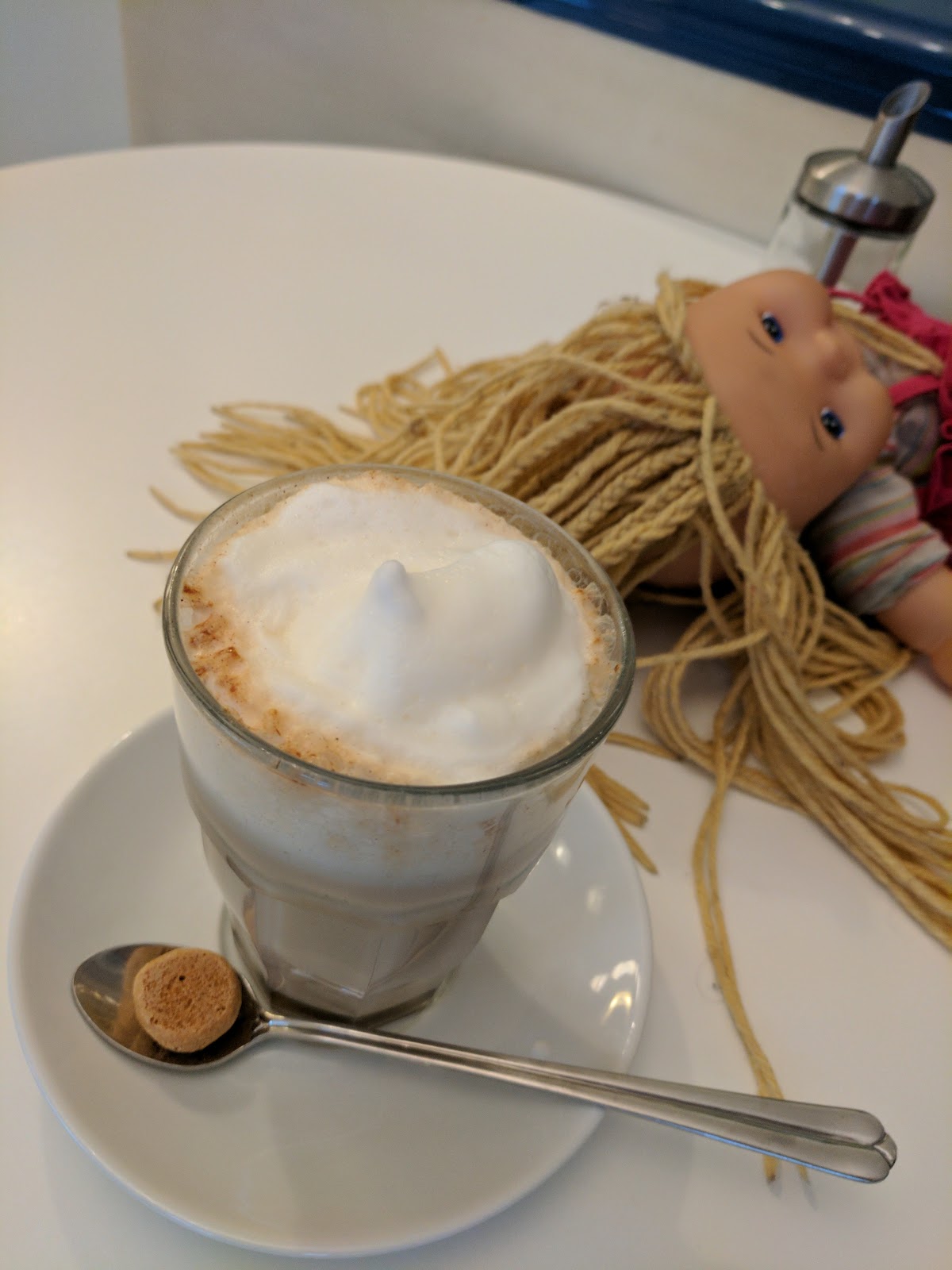 Milchbart — café photo 3