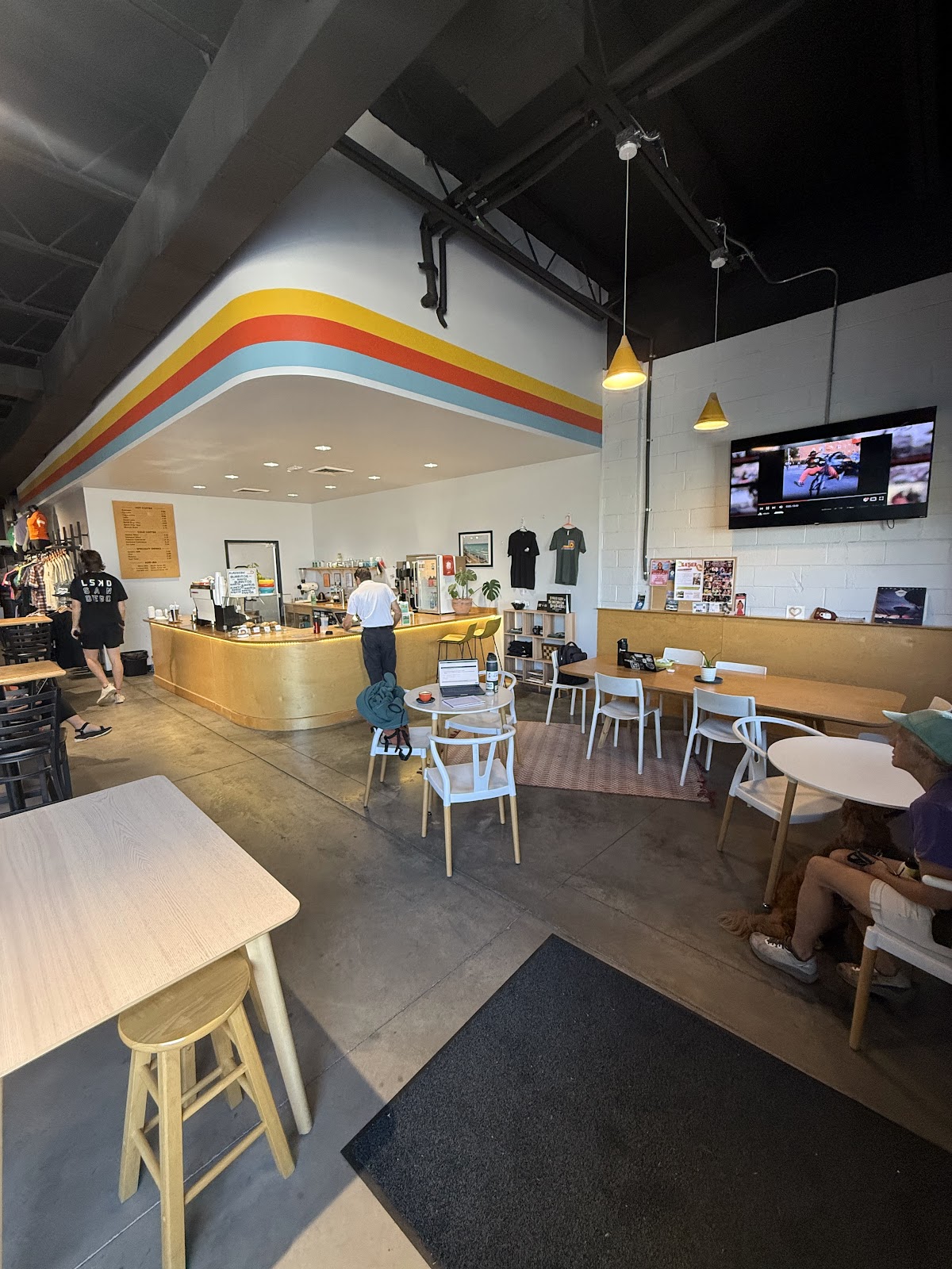 Domestique Coffee — café photo 6