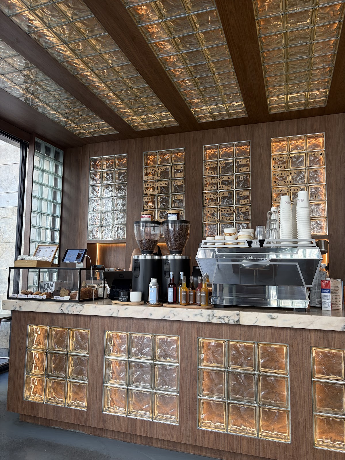 Noir Coffee Shop — café photo 5