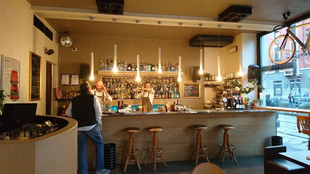 Bond Coffee Milano — café photo 1