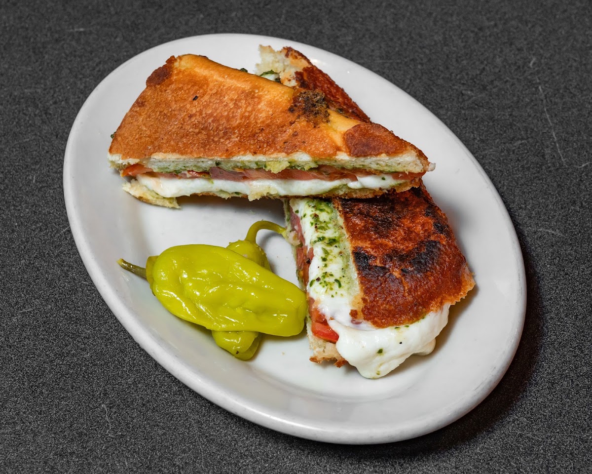 Marios Bohemian Cigar Store Cafe — café photo 2