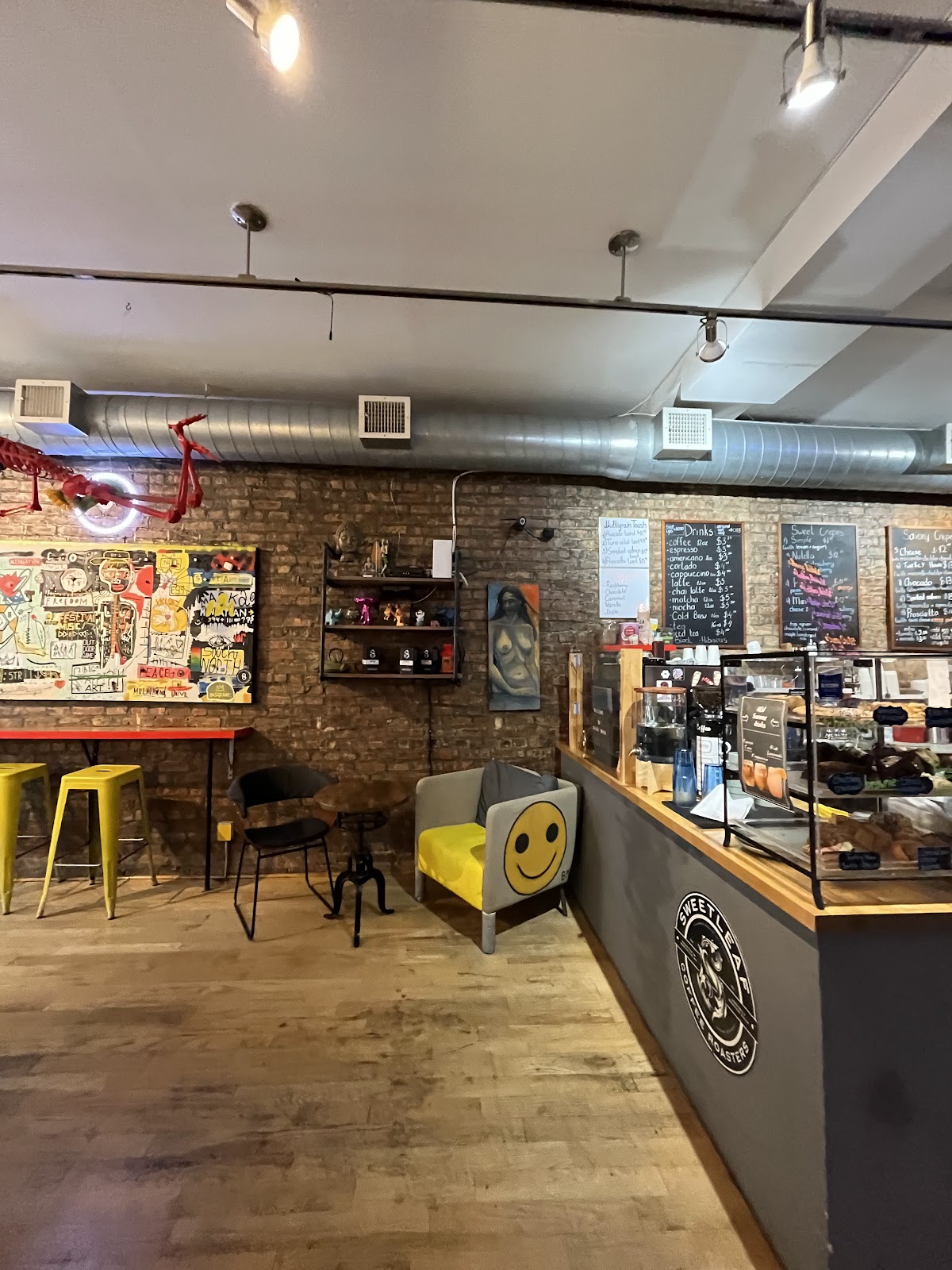 Black Milk Coffee and Crepe — café photo 3