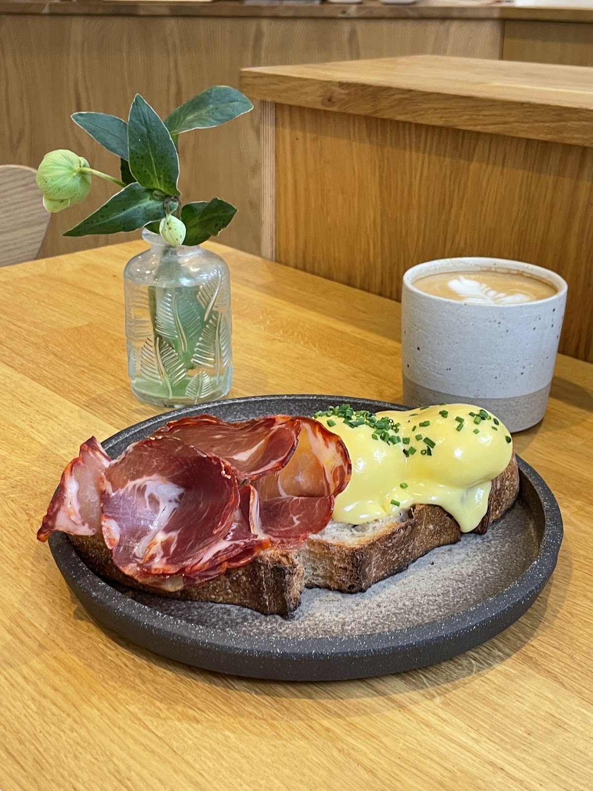 KURO BAGELS — café photo 4