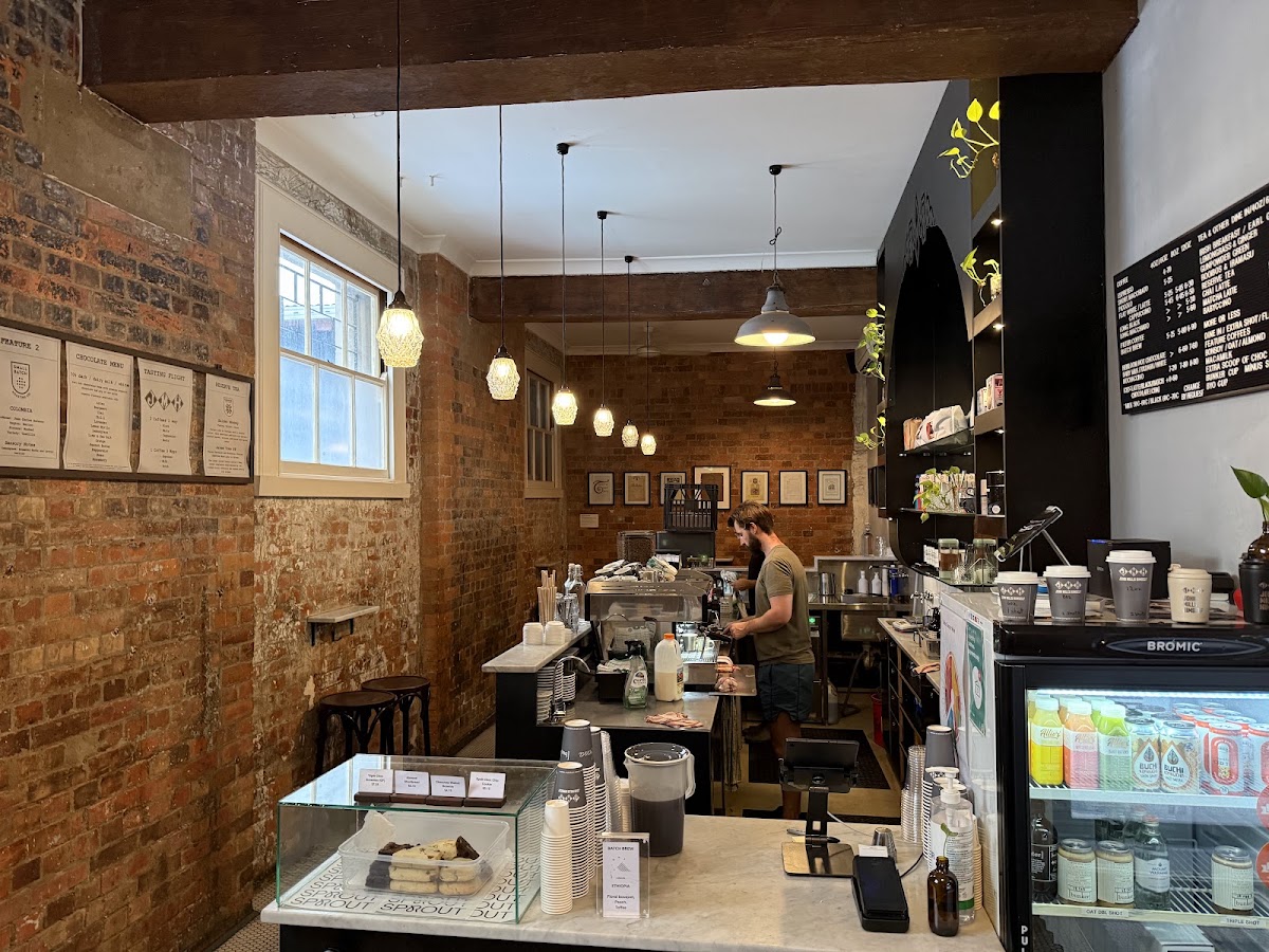 John Mills Himself — café photo 6