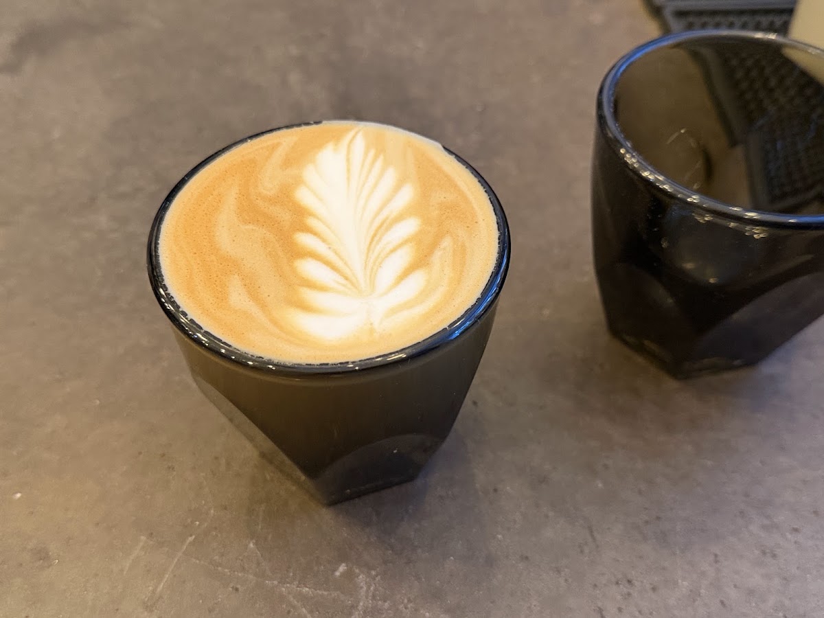 Neighborhood Coffee Shop /Neiberhud/ — café photo 4