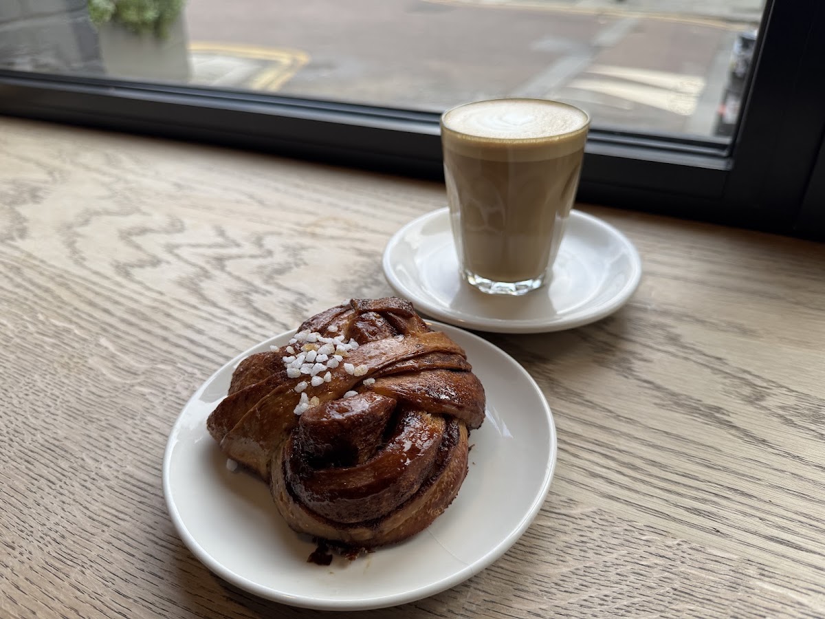 Allpress Coffee Roasters Shoreditch — café photo 2